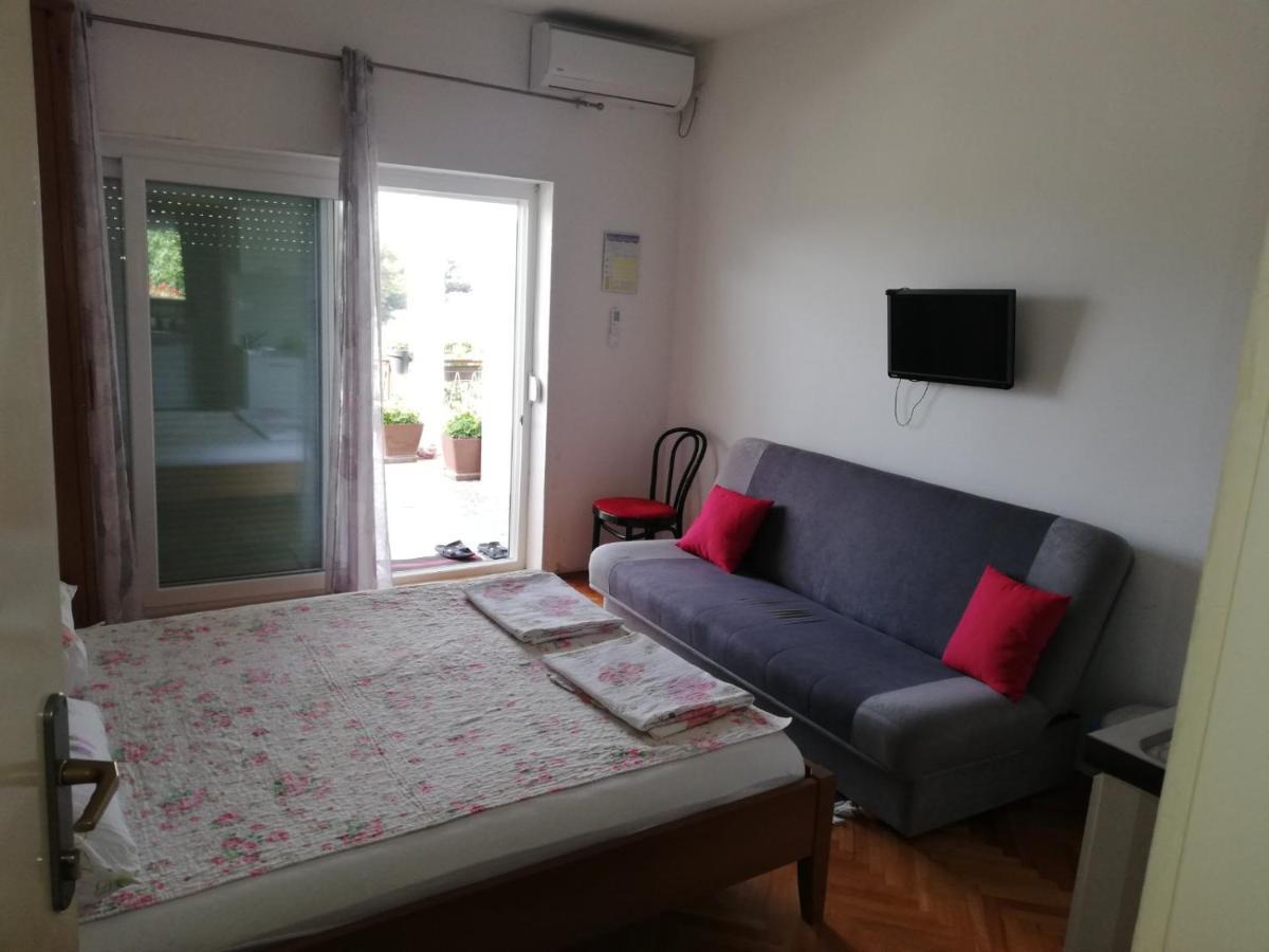 Apartments Medici Заострог Экстерьер фото